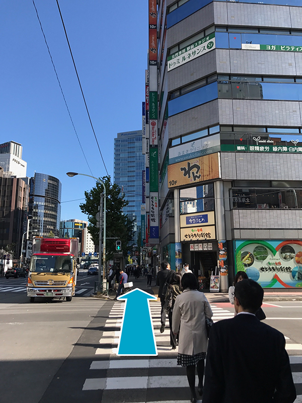 ＪＲ新橋駅02